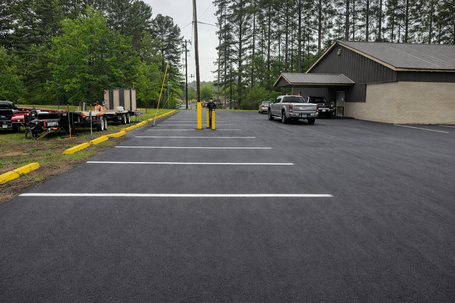 Commercial asphalt parking lot paving project in Columbia Tennessee